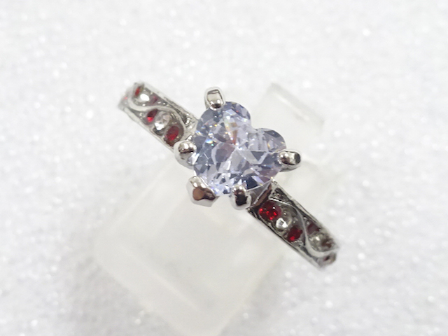 JAPANESE KIMONO / ANTIQUE CRYSTAL RING (SIZE 18)